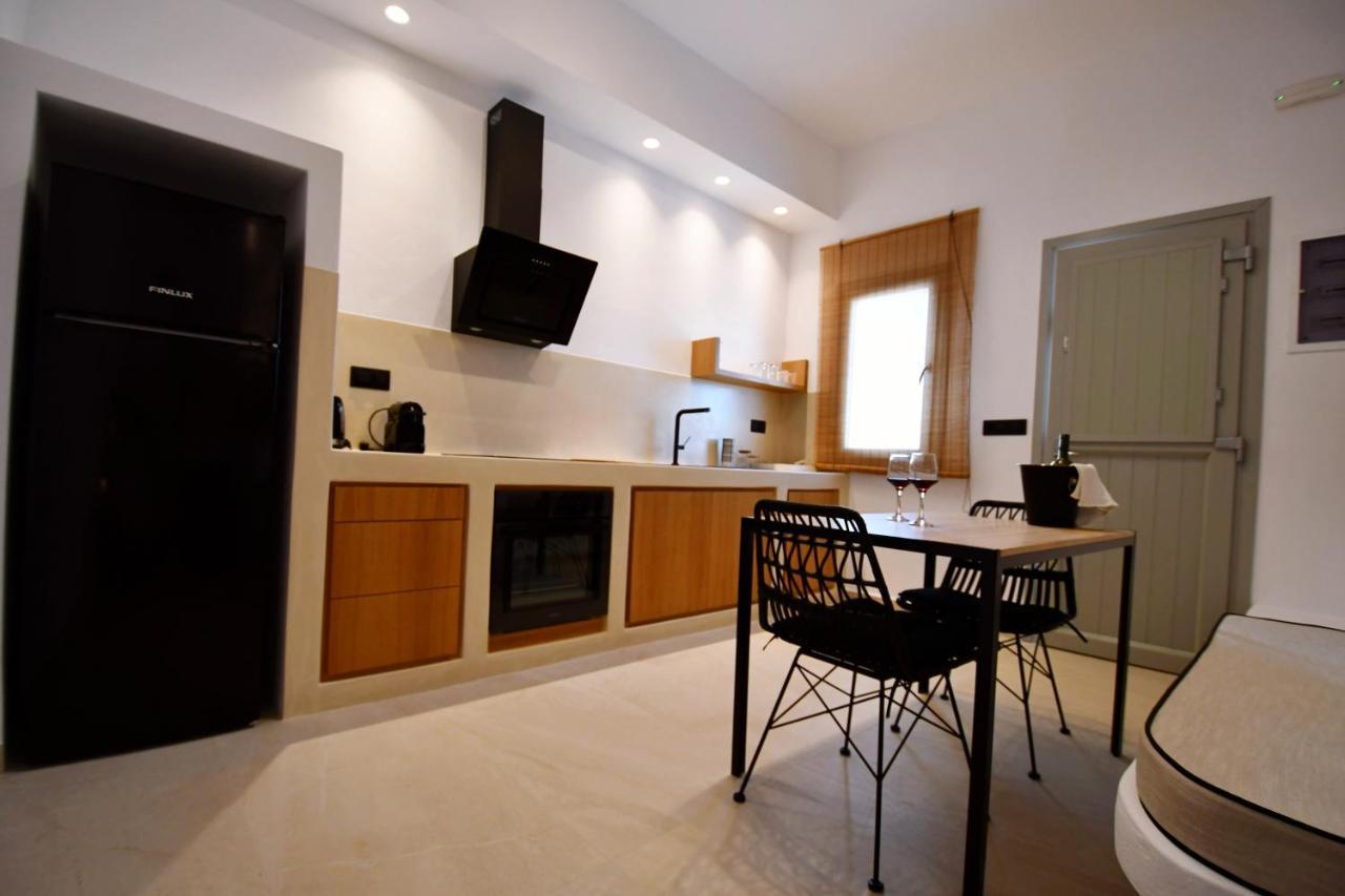 Oikies Apartment Науса Екстериор снимка